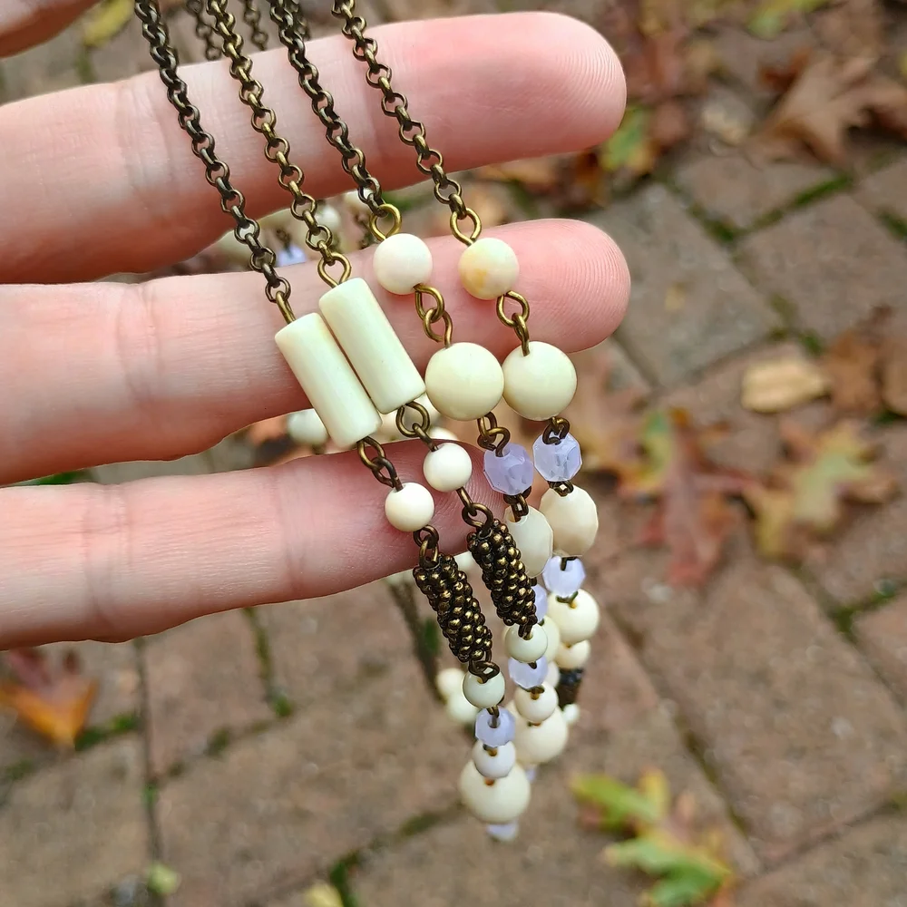 Gorgeous, art deco style, opera length, celluloid, lucite rope necklace, deco